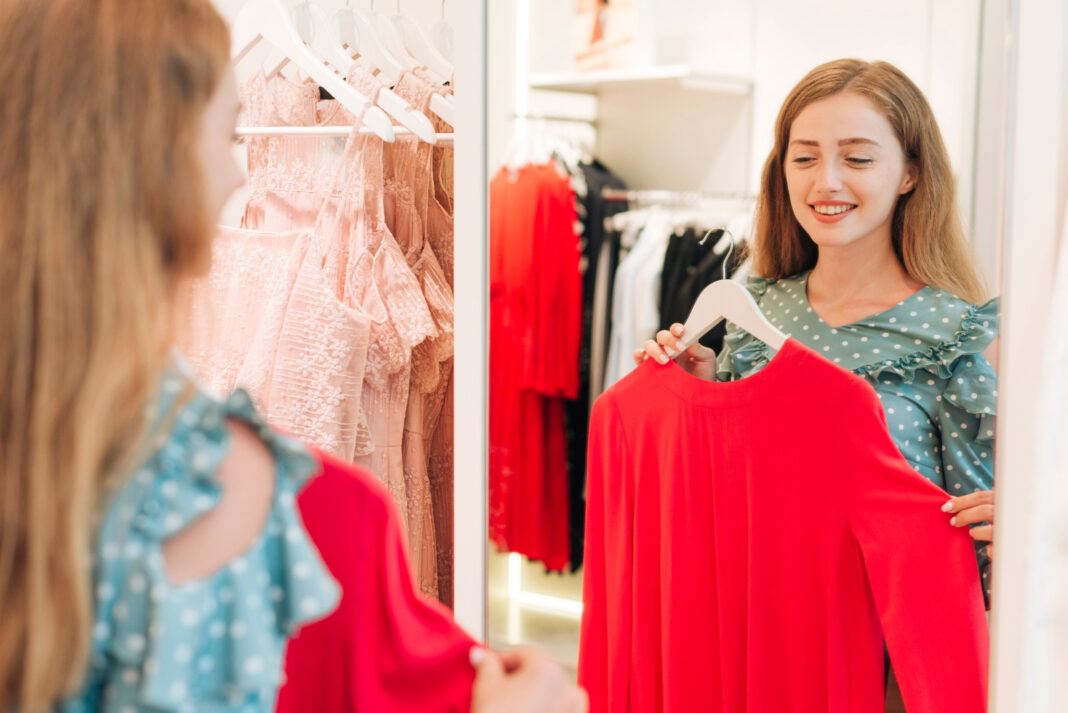 Ce rochii ar trebui să aibă o femeie în dressing?