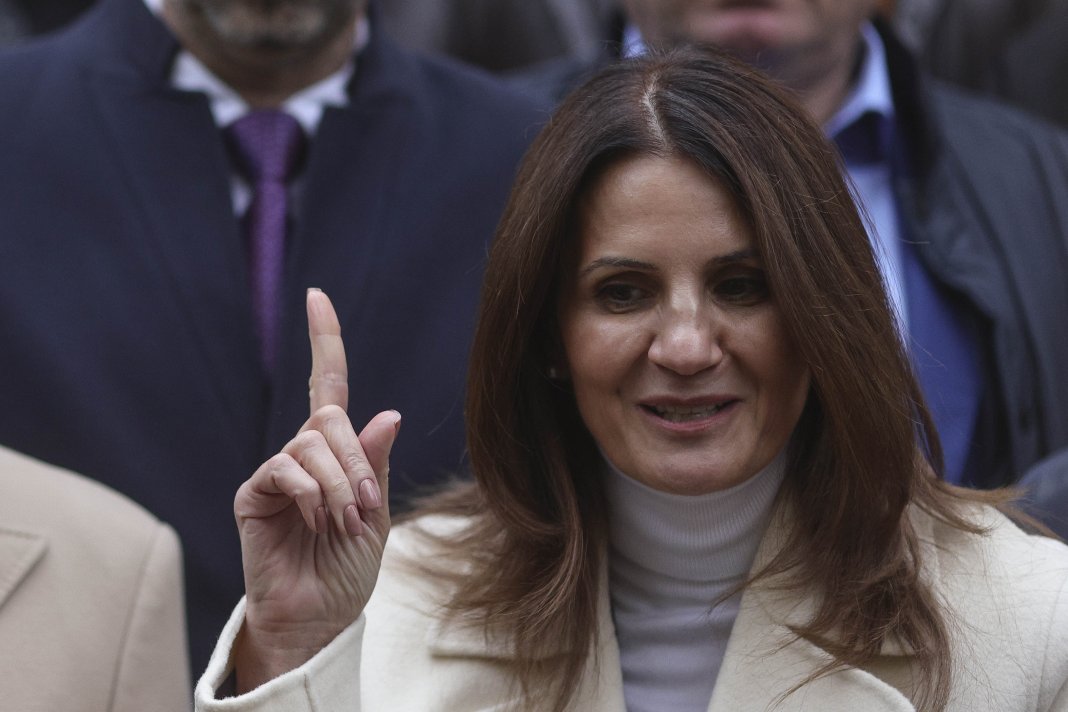 Anca Alexandrescu lansează critici la adresa Recorder. Ion Cristoiu, citat de Realitatea, indignat că TVR 1 a prezentat documentarul.