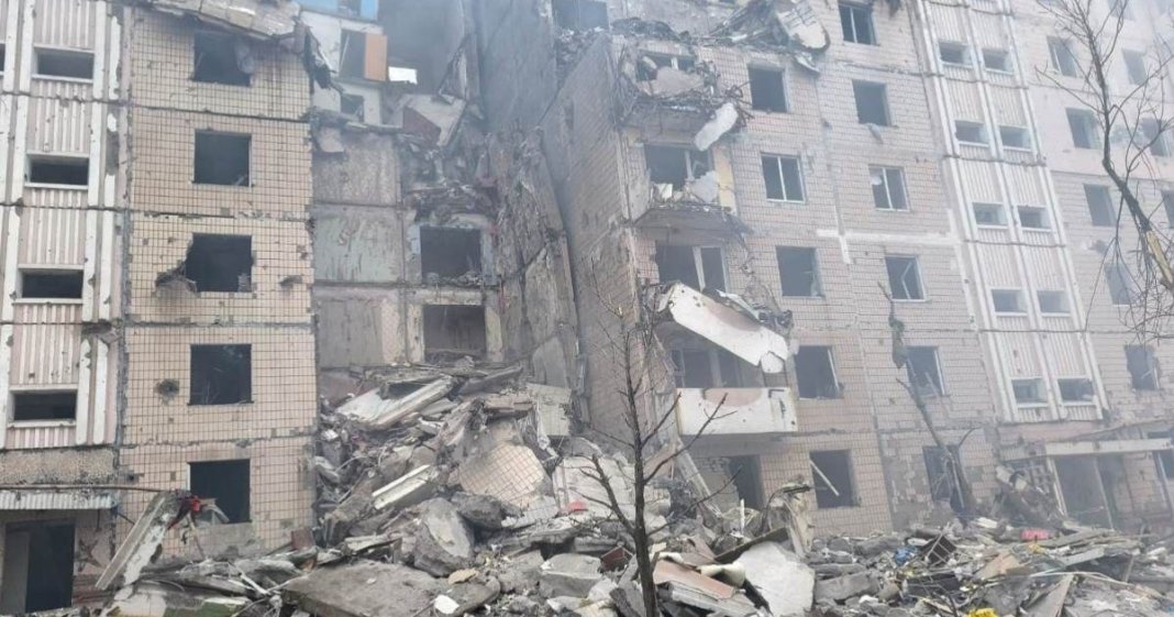 „Democrația se stinge în întuneric”: Sistemul energetic din Ucraina, pe cale de prăbușire, avertizează specialiștii (WP)