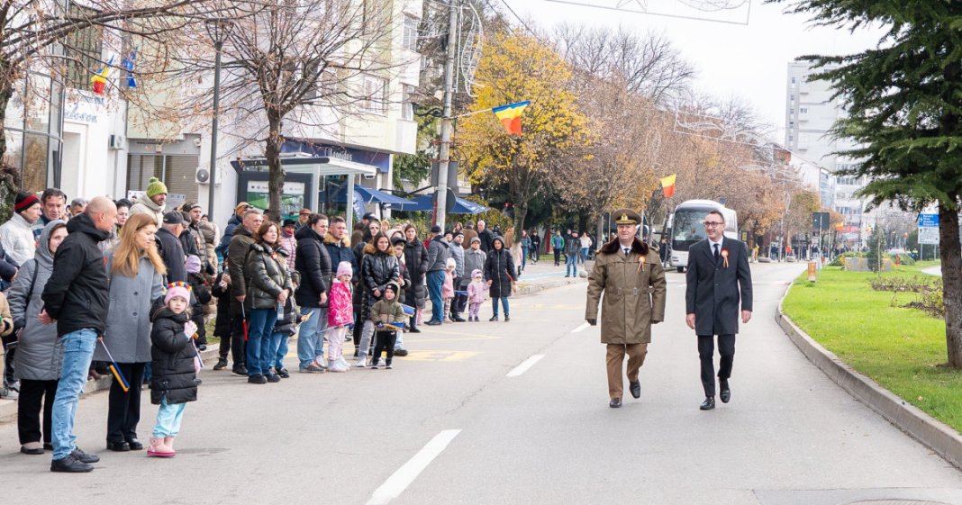 Prefectul și subprefectul de Olt, puși sub control judiciar după ce ar fi deschis focul într-un poligon militar (surse)