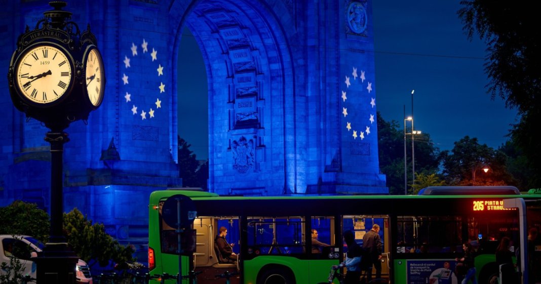 Presa maghiară: Ursula von der Leyen și grupul său sprijină îmbunătățirea României. „A avut loc o transformare. Evenimentele recente sunt fără egal”