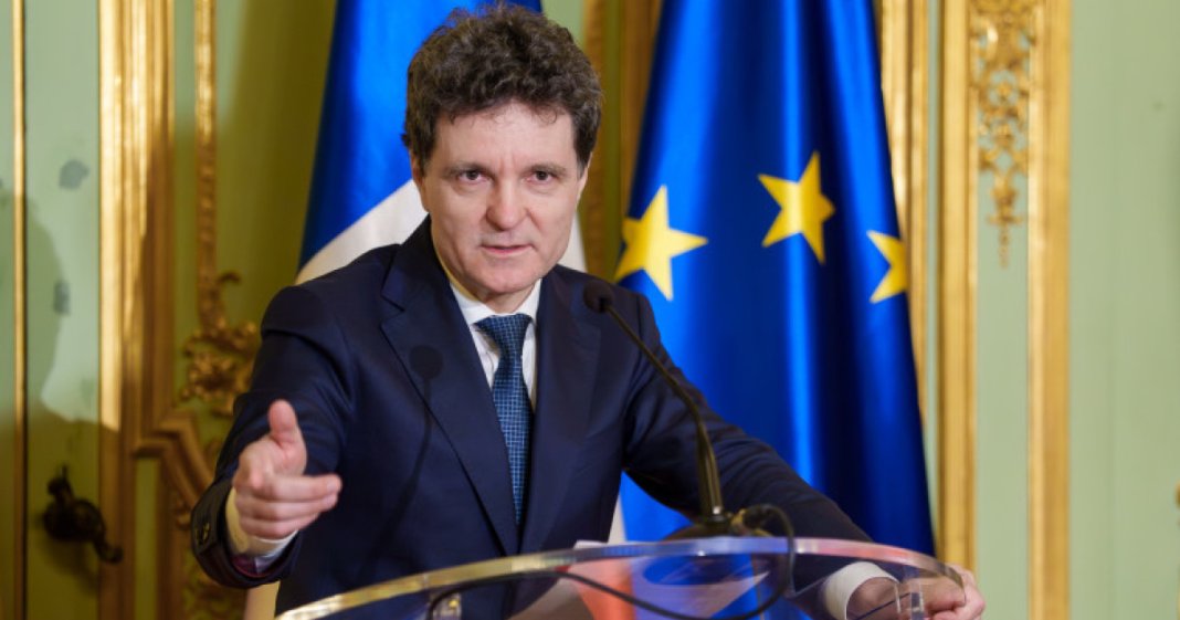 Răspunsul lui Nicușor Dan la întrebarea: „Ar trebui România să se simtă în pericol din cauza discursului violent al lui Donald Trump?”