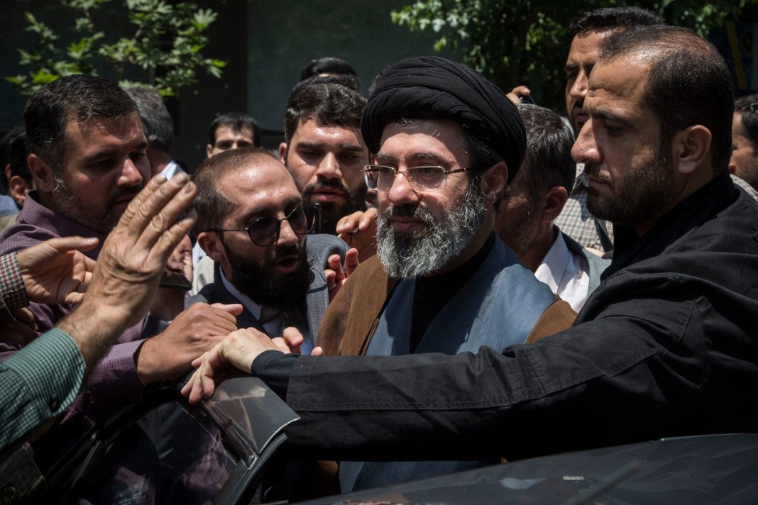 Noul conducător suprem al Iranului „ar fi fost rănit, posibil desfigurat”. Date recente din SUA privind Mojtaba Khamenei