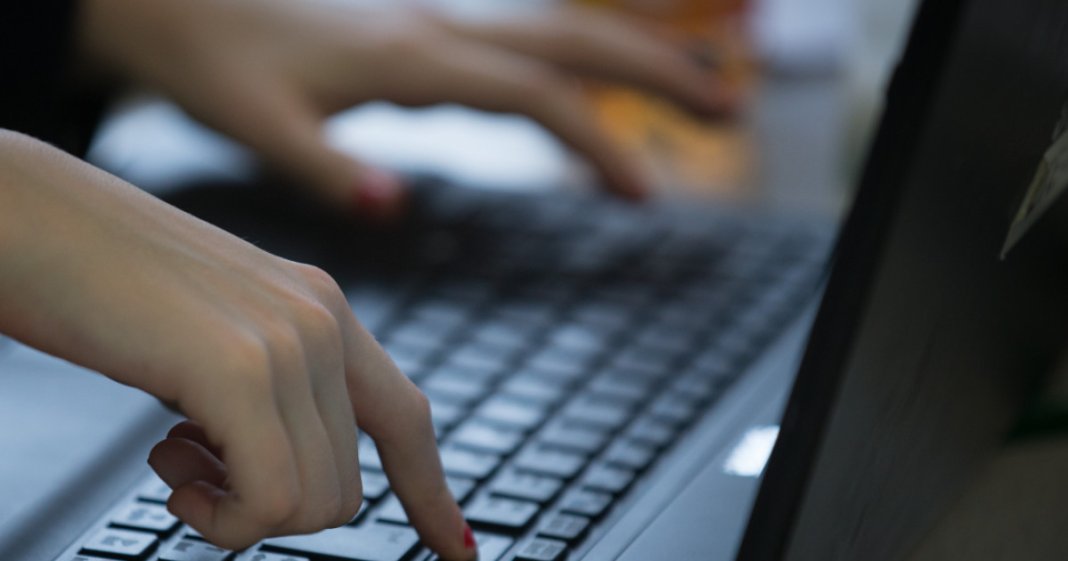 Răspunsul Ministerului Apărării după revelațiile referitoare la numeroase conturi de e-mail ale Forțelor Aeriene…