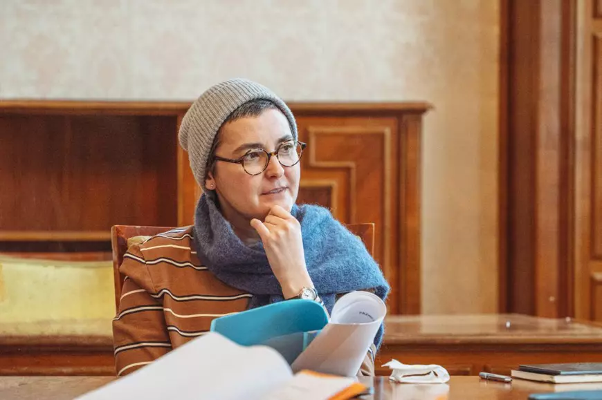 Femei în cadrul Teatrului Excelsior: patru eroine în lupta pentru libertate într-o societate controlată de bărbați