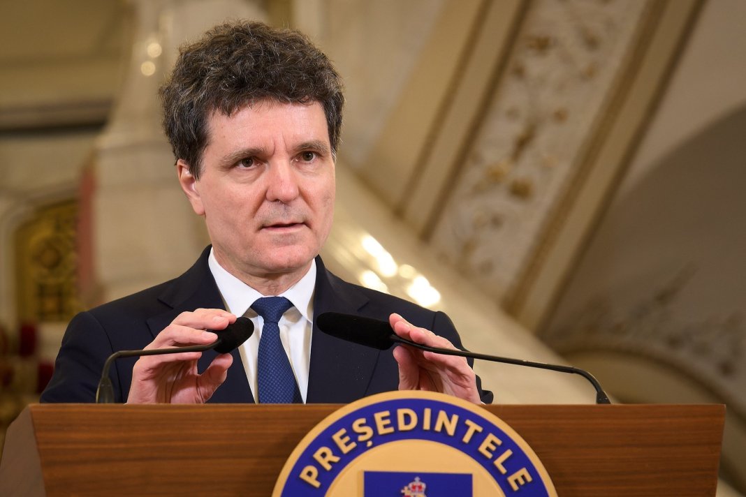 Un semnificativ conservator intelectual din România a observat un detaliu al vorbirii lui Nicușor Dan cu ocazia Zilei Europei: Vom deveni ultimii apărători ai lui Trump?