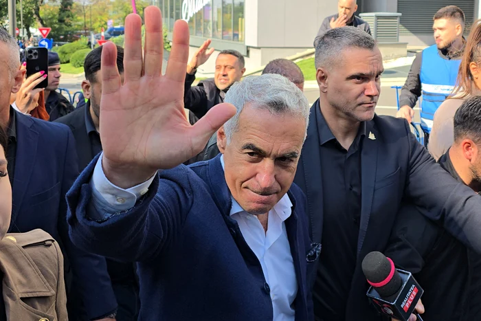 Călin Georgescu, acuzat de către Bolojan de „antiromânism”. Legături ciudate între avorturi și anularea alegerilor