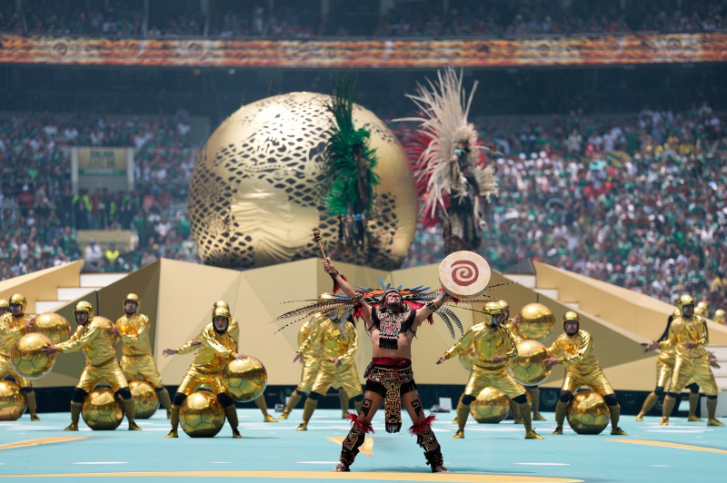 Campionatul Mondial de Fotbal 2026 a fost deschis oficial printr-un eveniment festiv la Ciudad de Mexico: Shakira, show pe…