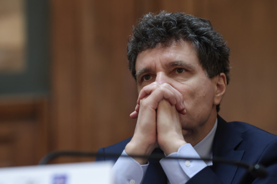 Nicușor Dan invită astăzi formațiunile politice la discuții. Agenda divulgată recent.