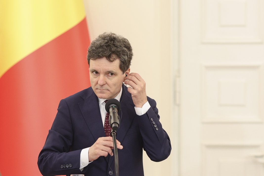 Reacția ministrului Apărării în urma investigării penale a generalului Vlad: „Situație incomodă; vom evalua împreună cu președintele”