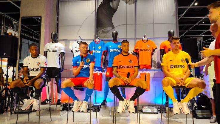 FCSB a introdus echipamentele noi » Diverse surprize: tricouri în nuanțe portocalii și tipografia „Dracula”