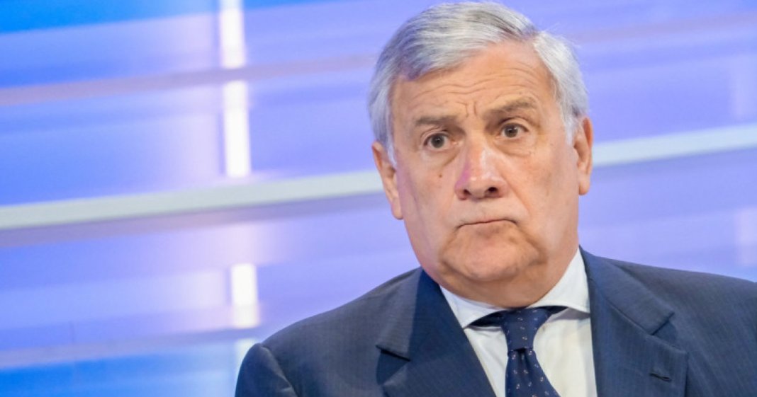Italia are planuri de a cere suspendarea Spaniei din Spațiul Schengen. Motivația adusă în discuție de Antonio Tajani.