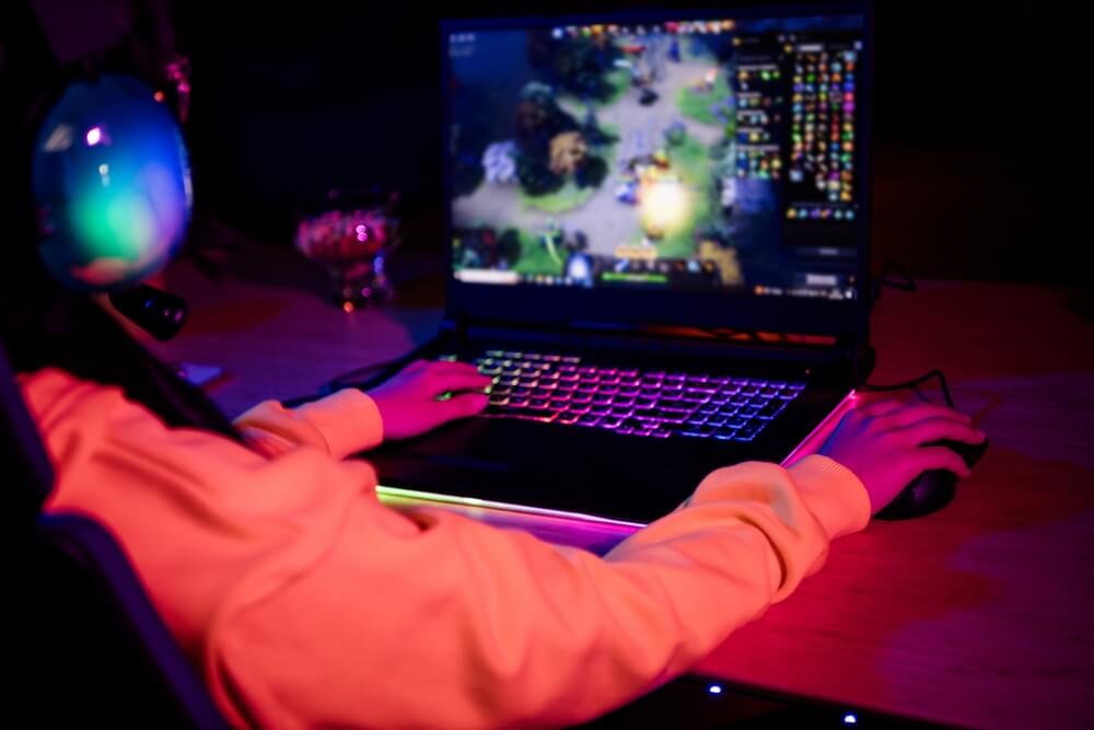 Într-un laptop de gaming contează procesorul sau placa video?