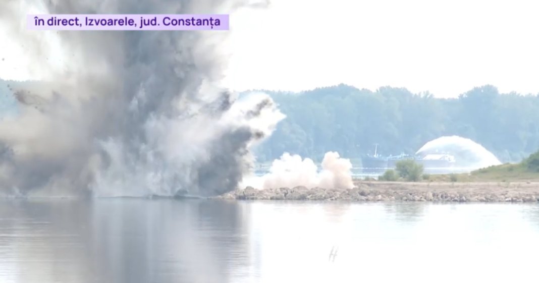 Explozii controlate pe Dunăre: Forțele armate sunt angajate în redirecționarea apei către Cernavodă după prima explozie...