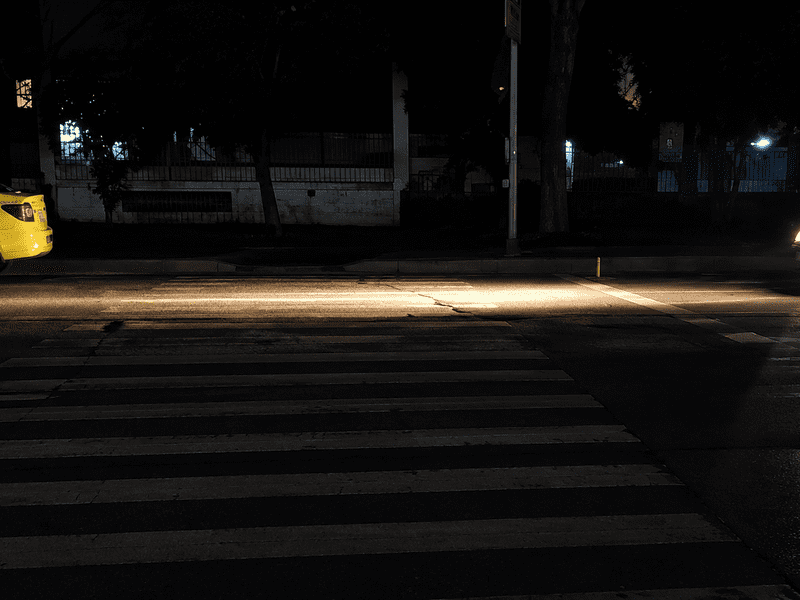 Primul mare municipiu din România care suspendă iluminatul public după miezul nopții. Hotărârea, contestată în termeni „suveraniști”
